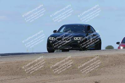 media/Oct-04-2025-OnGrid (Sat) [[44bd565ffa]]/Pink Group/Grapevine/